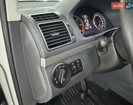 Серый Фольксваген Туран, объемом двигателя 0 л и пробегом 256 тыс. км за 11190 $, фото 26 на Automoto.ua