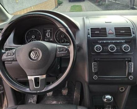 Сірий Фольксваген Туран, об'ємом двигуна 1.6 л та пробігом 244 тис. км за 11400 $, фото 12 на Automoto.ua