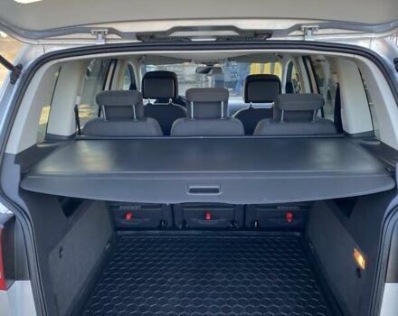 Серый Фольксваген Туран, объемом двигателя 1.6 л и пробегом 258 тыс. км за 10900 $, фото 15 на Automoto.ua