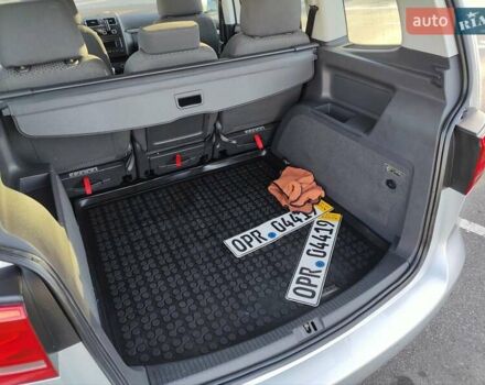 Серый Фольксваген Туран, объемом двигателя 1.6 л и пробегом 193 тыс. км за 11499 $, фото 27 на Automoto.ua