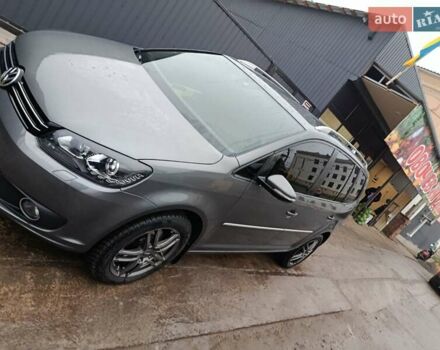 Серый Фольксваген Туран, объемом двигателя 2 л и пробегом 276 тыс. км за 14200 $, фото 2 на Automoto.ua