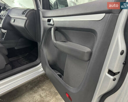 Серый Фольксваген Туран, объемом двигателя 0 л и пробегом 256 тыс. км за 11190 $, фото 40 на Automoto.ua