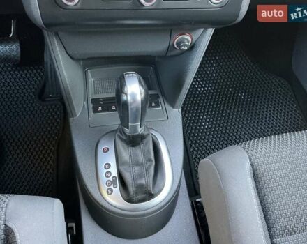 Сірий Фольксваген Туран, об'ємом двигуна 1.6 л та пробігом 252 тис. км за 10900 $, фото 20 на Automoto.ua