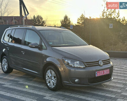 Серый Фольксваген Туран, объемом двигателя 2 л и пробегом 253 тыс. км за 12700 $, фото 28 на Automoto.ua