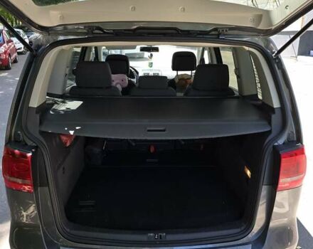 Сірий Фольксваген Туран, об'ємом двигуна 1.97 л та пробігом 204 тис. км за 13800 $, фото 42 на Automoto.ua