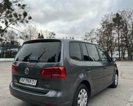 Серый Фольксваген Туран, объемом двигателя 1.97 л и пробегом 132 тыс. км за 13800 $, фото 1 на Automoto.ua