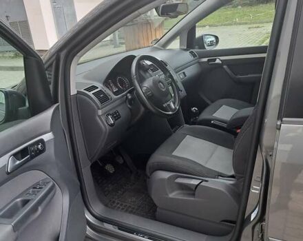 Серый Фольксваген Туран, объемом двигателя 1.6 л и пробегом 238 тыс. км за 14450 $, фото 20 на Automoto.ua