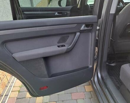 Сірий Фольксваген Туран, об'ємом двигуна 1.6 л та пробігом 244 тис. км за 11400 $, фото 8 на Automoto.ua