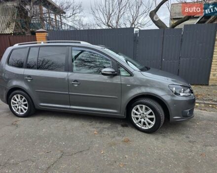 Серый Фольксваген Туран, объемом двигателя 1.97 л и пробегом 410 тыс. км за 11000 $, фото 1 на Automoto.ua