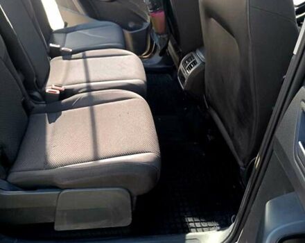 Серый Фольксваген Туран, объемом двигателя 1.6 л и пробегом 210 тыс. км за 13500 $, фото 11 на Automoto.ua