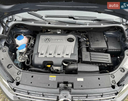 Серый Фольксваген Туран, объемом двигателя 1.6 л и пробегом 236 тыс. км за 12300 $, фото 10 на Automoto.ua