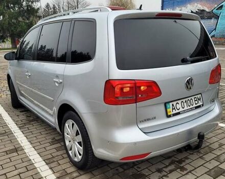 Серый Фольксваген Туран, объемом двигателя 2 л и пробегом 260 тыс. км за 14500 $, фото 3 на Automoto.ua