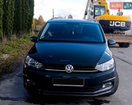 Серый Фольксваген Туран, объемом двигателя 1.6 л и пробегом 210 тыс. км за 13500 $, фото 1 на Automoto.ua