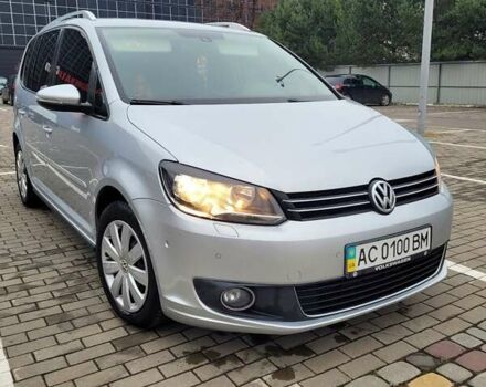 Серый Фольксваген Туран, объемом двигателя 2 л и пробегом 260 тыс. км за 14500 $, фото 1 на Automoto.ua