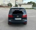 Серый Фольксваген Туран, объемом двигателя 2 л и пробегом 272 тыс. км за 11000 $, фото 5 на Automoto.ua