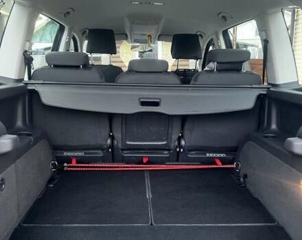 Серый Фольксваген Туран, объемом двигателя 1.6 л и пробегом 259 тыс. км за 13699 $, фото 7 на Automoto.ua