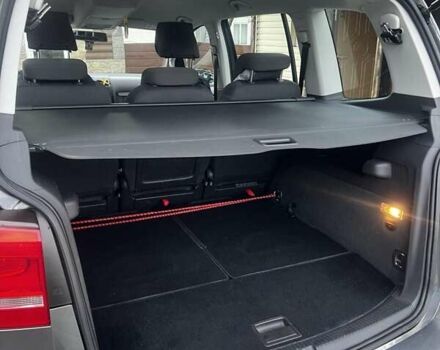 Серый Фольксваген Туран, объемом двигателя 1.6 л и пробегом 259 тыс. км за 13699 $, фото 11 на Automoto.ua