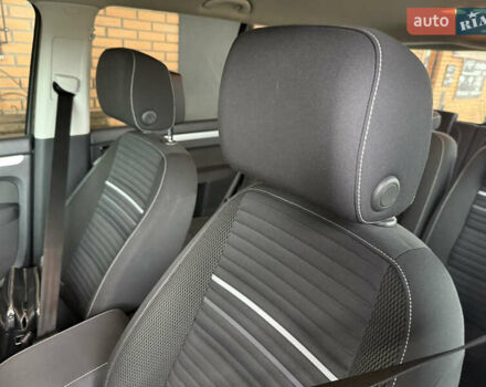 Серый Фольксваген Туран, объемом двигателя 1.6 л и пробегом 230 тыс. км за 13300 $, фото 26 на Automoto.ua