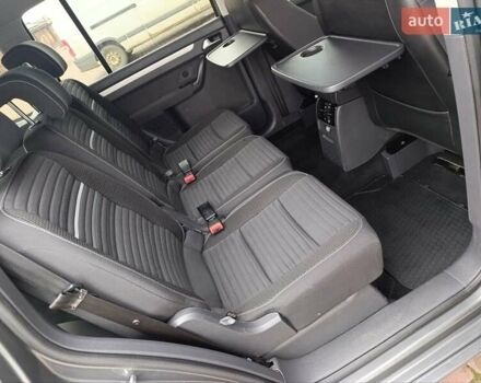 Сірий Фольксваген Туран, об'ємом двигуна 1.6 л та пробігом 228 тис. км за 11700 $, фото 95 на Automoto.ua