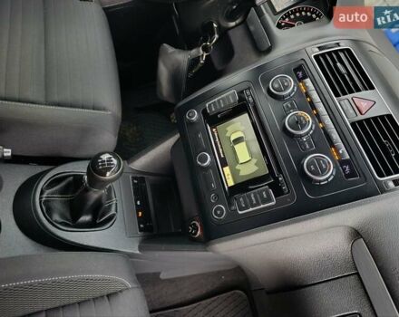 Сірий Фольксваген Туран, об'ємом двигуна 1.6 л та пробігом 228 тис. км за 11700 $, фото 52 на Automoto.ua