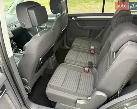 Серый Фольксваген Туран, объемом двигателя 1.6 л и пробегом 236 тыс. км за 12300 $, фото 15 на Automoto.ua