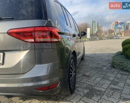 Серый Фольксваген Туран, объемом двигателя 1.97 л и пробегом 255 тыс. км за 15700 $, фото 10 на Automoto.ua