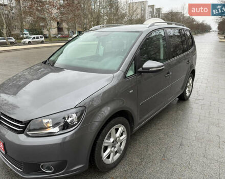 Серый Фольксваген Туран, объемом двигателя 1.6 л и пробегом 230 тыс. км за 13300 $, фото 1 на Automoto.ua