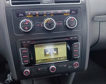 Сірий Фольксваген Туран, об'ємом двигуна 1.6 л та пробігом 228 тис. км за 11700 $, фото 73 на Automoto.ua