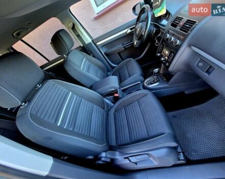 Сірий Фольксваген Туран, об'ємом двигуна 1.97 л та пробігом 268 тис. км за 13500 $, фото 44 на Automoto.ua