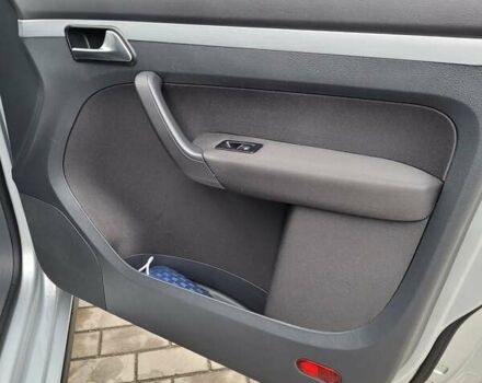 Серый Фольксваген Туран, объемом двигателя 2 л и пробегом 260 тыс. км за 14500 $, фото 12 на Automoto.ua