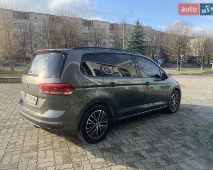 Серый Фольксваген Туран, объемом двигателя 1.97 л и пробегом 255 тыс. км за 15700 $, фото 9 на Automoto.ua