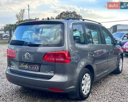 Серый Фольксваген Туран, объемом двигателя 1.6 л и пробегом 267 тыс. км за 11200 $, фото 4 на Automoto.ua
