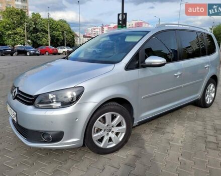 Серый Фольксваген Туран, объемом двигателя 2 л и пробегом 260 тыс. км за 14700 $, фото 4 на Automoto.ua
