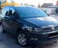 Серый Фольксваген Туран, объемом двигателя 1.6 л и пробегом 220 тыс. км за 13500 $, фото 1 на Automoto.ua
