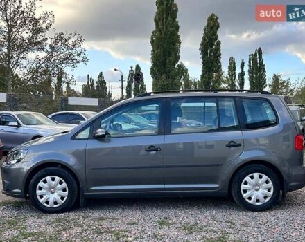 Серый Фольксваген Туран, объемом двигателя 1.6 л и пробегом 267 тыс. км за 11200 $, фото 7 на Automoto.ua