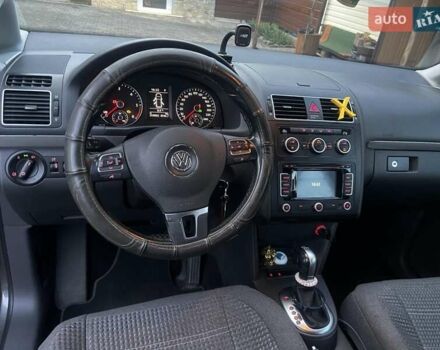 Серый Фольксваген Туран, объемом двигателя 1.6 л и пробегом 259 тыс. км за 13699 $, фото 10 на Automoto.ua