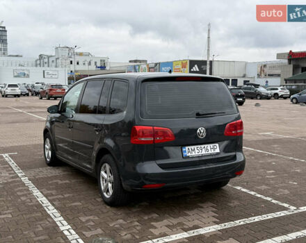 Сірий Фольксваген Туран, об'ємом двигуна 2 л та пробігом 342 тис. км за 9600 $, фото 3 на Automoto.ua