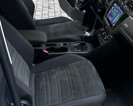 Сірий Фольксваген Туран, об'ємом двигуна 1.97 л та пробігом 317 тис. км за 15200 $, фото 10 на Automoto.ua