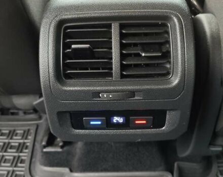 Серый Фольксваген Туран, объемом двигателя 1.6 л и пробегом 302 тыс. км за 13550 $, фото 53 на Automoto.ua