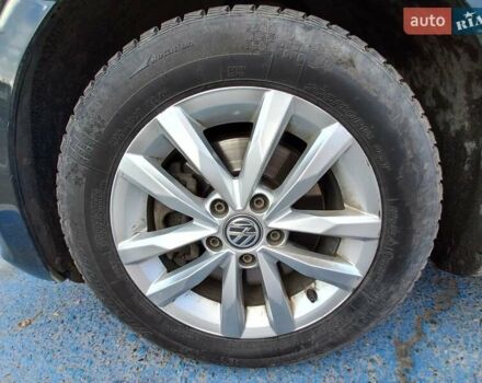 Серый Фольксваген Туран, объемом двигателя 1.6 л и пробегом 240 тыс. км за 14950 $, фото 33 на Automoto.ua