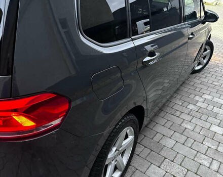 Сірий Фольксваген Туран, об'ємом двигуна 1.97 л та пробігом 317 тис. км за 15200 $, фото 2 на Automoto.ua