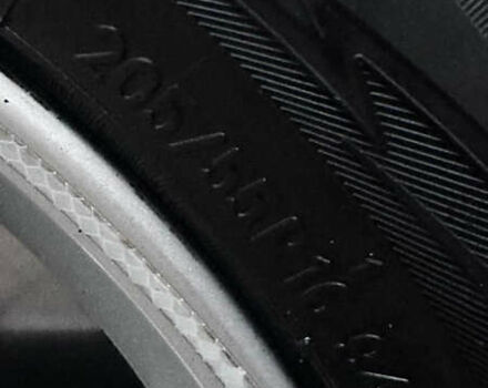 Сірий Фольксваген Туран, об'ємом двигуна 1.97 л та пробігом 317 тис. км за 15200 $, фото 32 на Automoto.ua