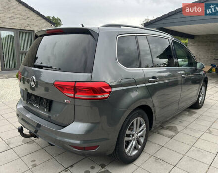 Серый Фольксваген Туран, объемом двигателя 1.6 л и пробегом 275 тыс. км за 14300 $, фото 4 на Automoto.ua