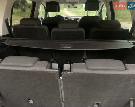 Серый Фольксваген Туран, объемом двигателя 1.6 л и пробегом 275 тыс. км за 14300 $, фото 19 на Automoto.ua