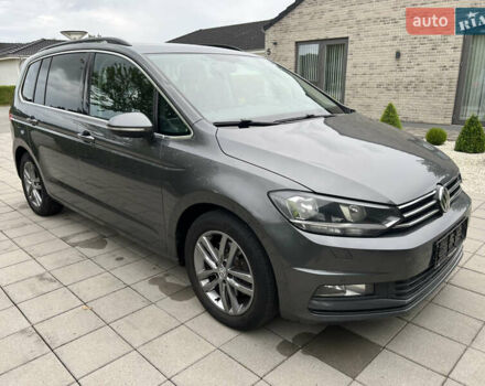 Серый Фольксваген Туран, объемом двигателя 1.6 л и пробегом 275 тыс. км за 14300 $, фото 3 на Automoto.ua