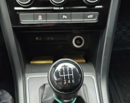 Серый Фольксваген Туран, объемом двигателя 1.6 л и пробегом 302 тыс. км за 13550 $, фото 32 на Automoto.ua