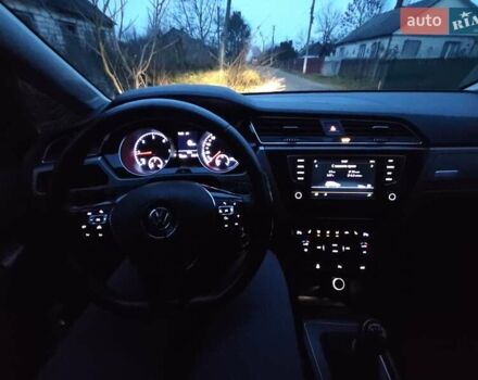 Серый Фольксваген Туран, объемом двигателя 1.6 л и пробегом 302 тыс. км за 13550 $, фото 48 на Automoto.ua