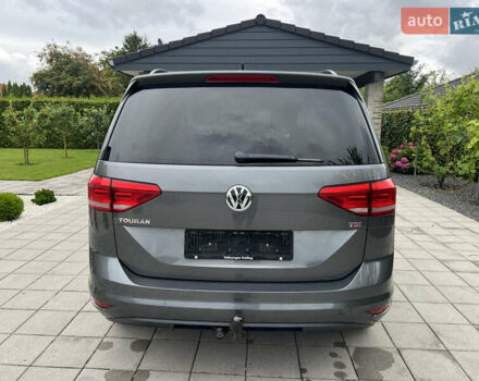 Серый Фольксваген Туран, объемом двигателя 1.6 л и пробегом 275 тыс. км за 14300 $, фото 5 на Automoto.ua