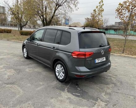 Серый Фольксваген Туран, объемом двигателя 1.6 л и пробегом 245 тыс. км за 16000 $, фото 1 на Automoto.ua