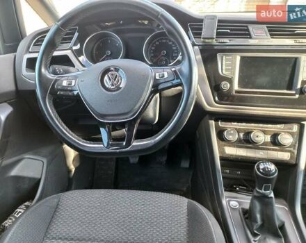 Серый Фольксваген Туран, объемом двигателя 1.6 л и пробегом 240 тыс. км за 14950 $, фото 11 на Automoto.ua